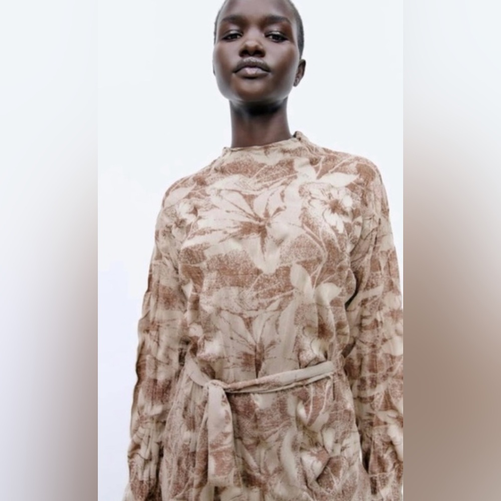 Zara Crinkle Effect MIDI - Picture 1 of 3